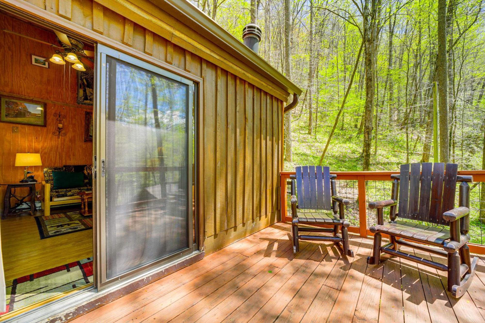 Creekside Whittier Cabin With Fire Pit Near Hiking! Экстерьер фото