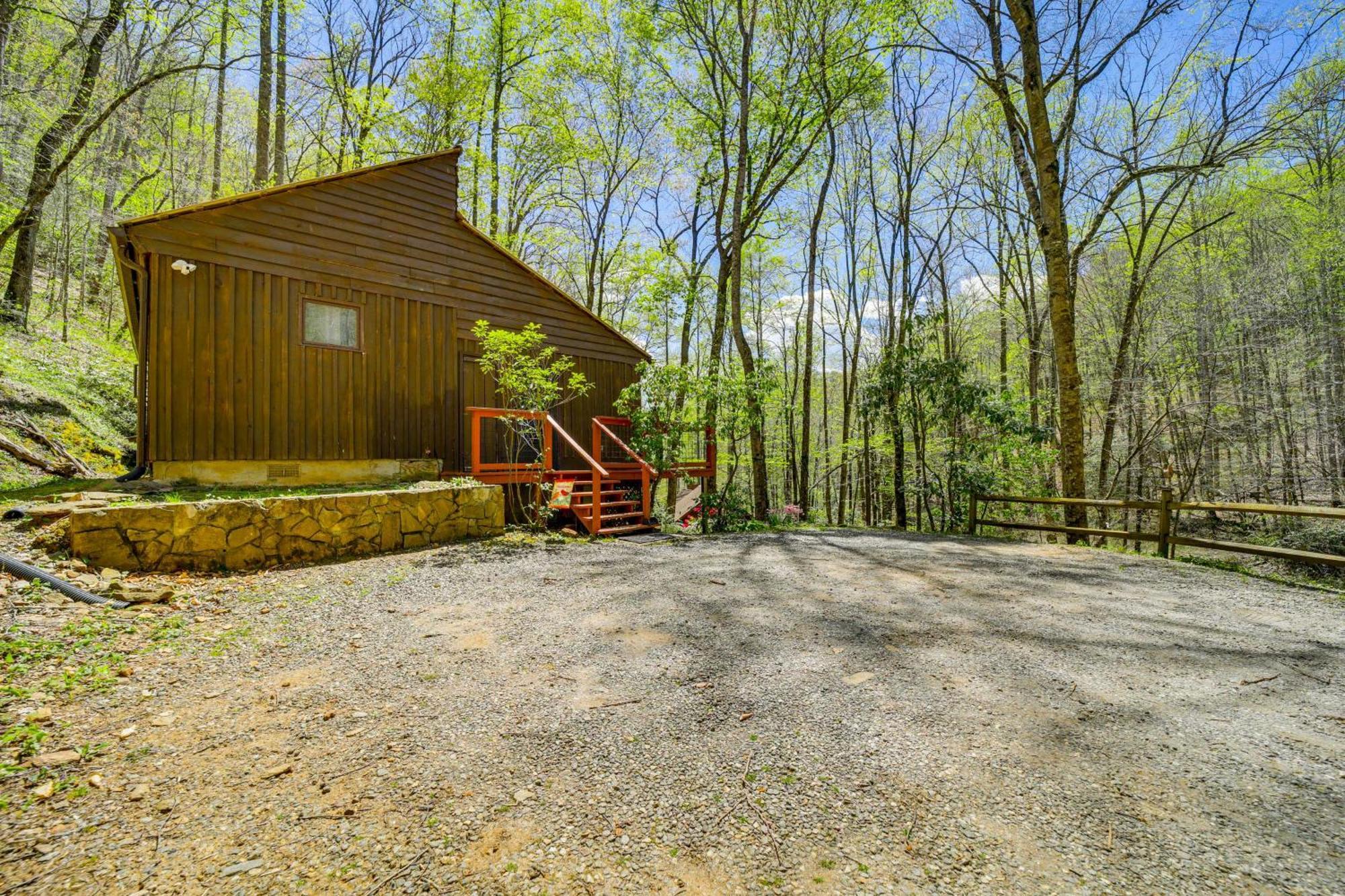 Creekside Whittier Cabin With Fire Pit Near Hiking! Экстерьер фото